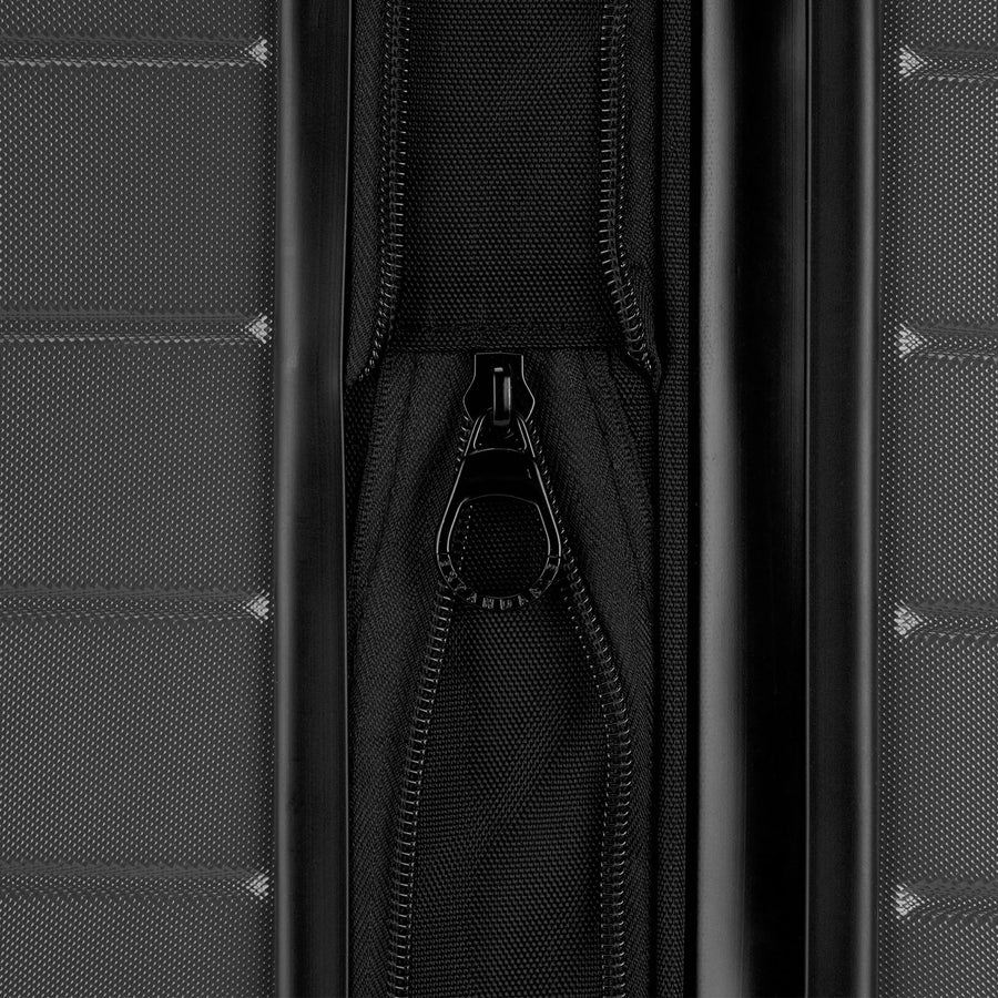 Bugatti Hamburg - 28" Luggage